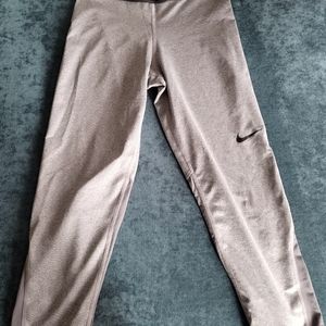 Nike Pro Cropped Leggings